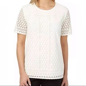 NWT. BADGLEY MISCHKA Women’s Lace Top